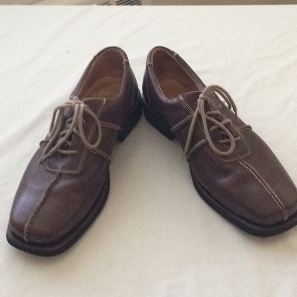 Sandro leather uppers rubber soles shoe